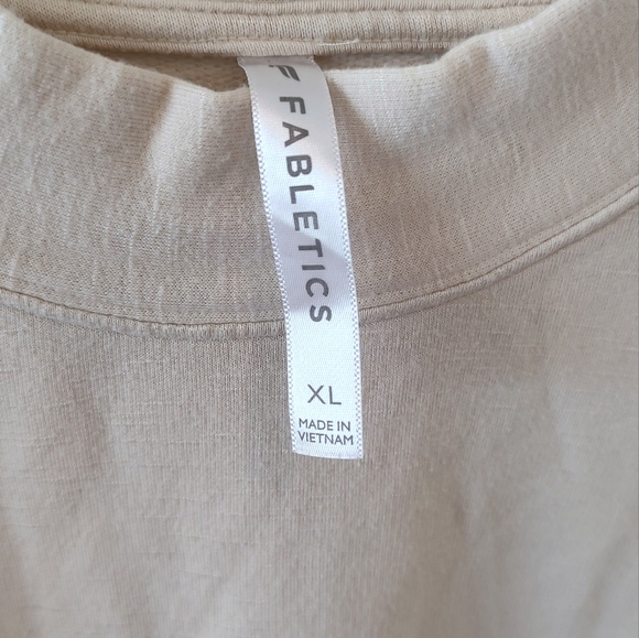2 for $12 Sale! Fabletics Super Soft Cropped Crew Neck Long Sleeve Sweatshirt XL - Picture 4 of 6
